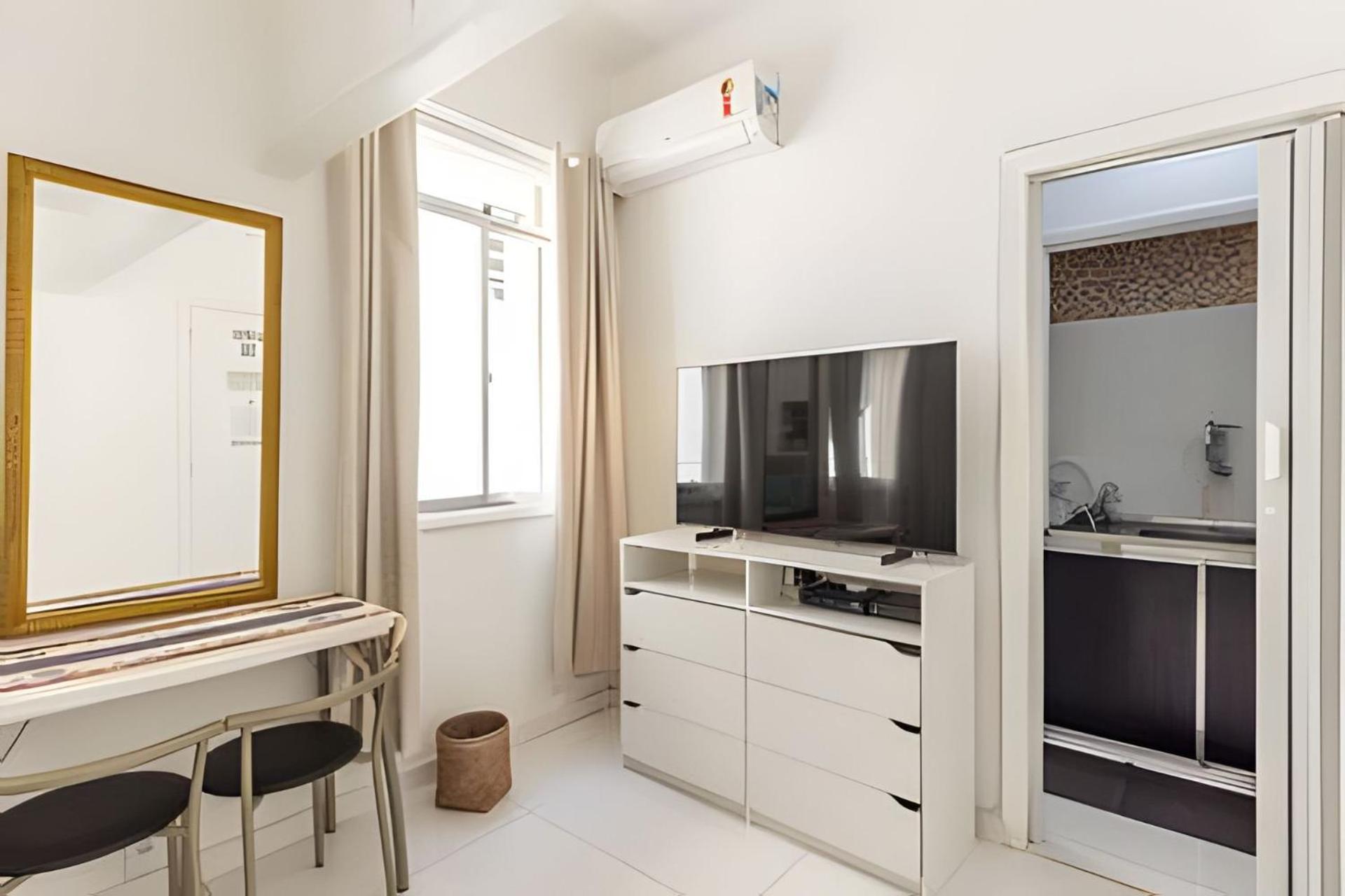 Bartho Leblon Apartamento *
